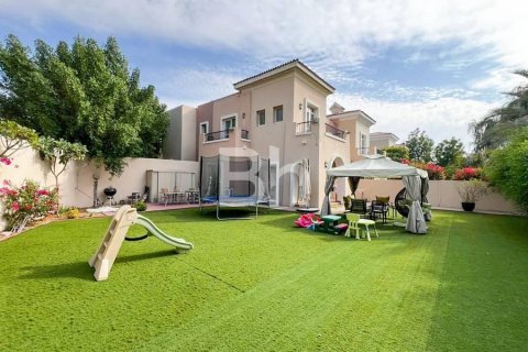 Kamienica na sprzedaż w Arabian Ranches, Dubai, ZEA 3 sypialnie, 253 mkw., nr 643893 - zdjęcie 10
