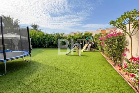 Kamienica na sprzedaż w Arabian Ranches, Dubai, ZEA 3 sypialnie, 253 mkw., nr 643893 - zdjęcie 7