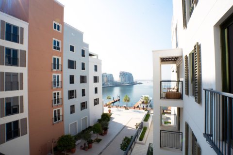Jumeirah, Dubai, BAE’de daire 1 yatak odası, 76 m&sup2; No 680697