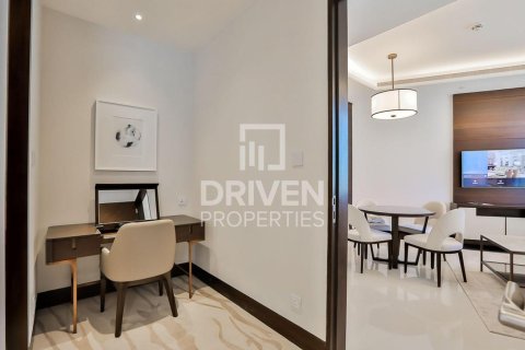 Apartment in Downtown Dubai (Downtown Burj Dubai), Dubai, UAE 1 bedroom, 97.64 sq.m. № 743362 - photo 8