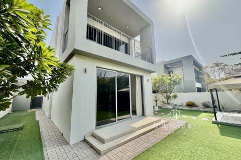 Vila u gradu Dubai Hills Estate, UAE 3 spavaće sobe, 399.7 m2 Br. 669202 - Slika 1