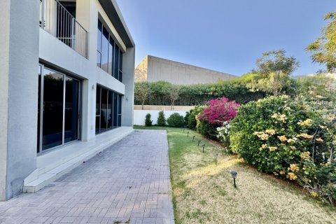 Villa in Dubai Hills Estate, UAE 4 bedrooms, 456.2 sq.m. № 669208 - photo 18