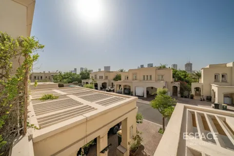 Villa The Springs, Dubaijā, AAE 2 istabas, 153 m2 Nr. 737877 - attēls 4