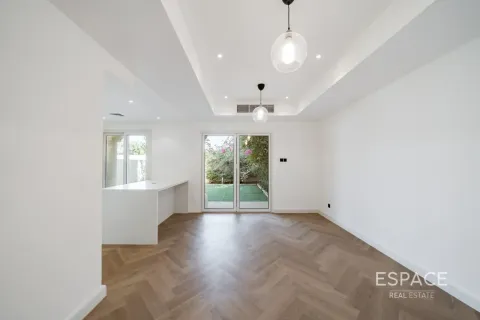 Villa The Springs, Dubaijā, AAE 2 istabas, 153 m2 Nr. 737877 - attēls 7