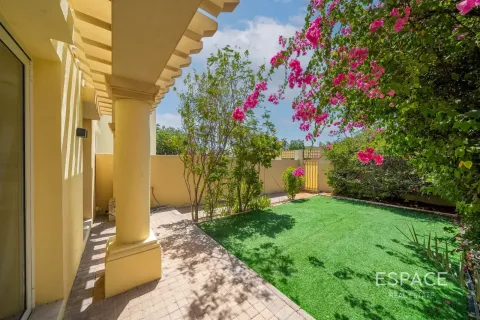 Villa The Springs, Dubaijā, AAE 2 istabas, 153 m2 Nr. 737877 - attēls 20