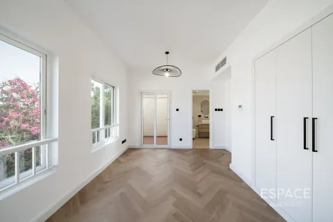 Villa The Springs, Dubaijā, AAE 2 istabas, 153 m2 Nr. 737877 - attēls 15