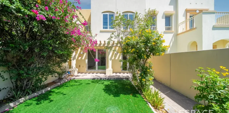 Villa The Springs, Dubaijā, AAE 2 istabas, 153 m2 Nr. 737877