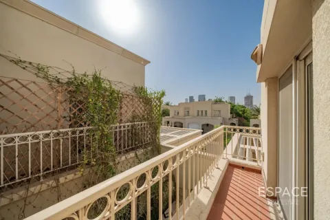 Villa The Springs, Dubaijā, AAE 2 istabas, 153 m2 Nr. 737877 - attēls 3