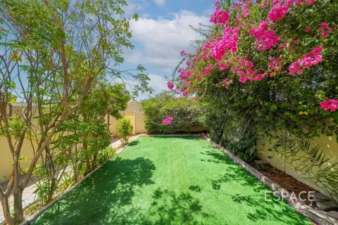 Villa The Springs, Dubaijā, AAE 2 istabas, 153 m2 Nr. 737877 - attēls 2