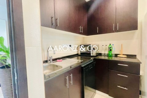 משרד להשכרה ב Jumeirah Lake Towers, Dubai, איחוד האמירויות  186.1 מ"ר, מספר 631584 - תמונה 11