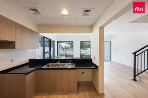 Üürile anda ridamaja asukohaga Dubai, AÜE: 4 magamistoaga, 274.5 m² Nr 699815 - pilt 2