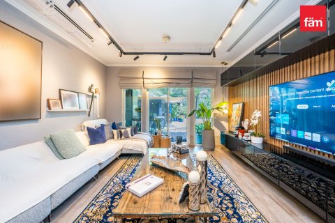 Vila v Jumeirah Park, Dubai, SAE 3 ložnice, 679.9 m² Č.: 633641 - fotografie 5