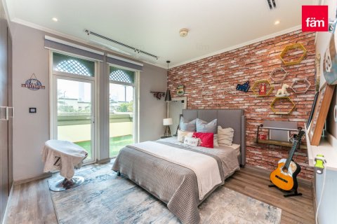 Vila v Jumeirah Park, Dubai, SAE 3 ložnice, 679.9 m² Č.: 633641 - fotografie 23