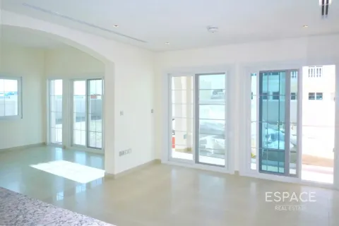 Вилла Jumeirah Village Triangle, Дубай, БАӘ-да 2 жатын бөлмелер, 278 м² № 650107 - фото 4