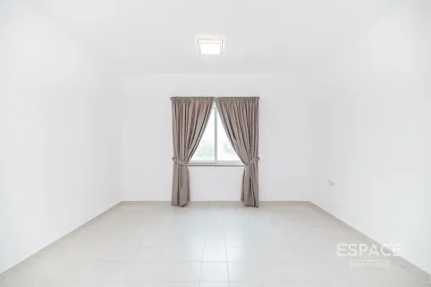 Üürile anda villa asukohaga Dubai Sports City, Dubai, AÜE: 5 magamistoaga, 401 m² Nr 650108 - pilt 13