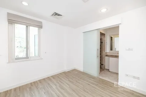 Üürile anda villa asukohaga Dubai Sports City, Dubai, AÜE: 5 magamistoaga, 401 m² Nr 650108 - pilt 10