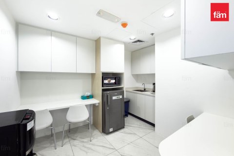 Opisina sa Dubai, UAE 140.7 sq.m. № 735332 - larawan 9