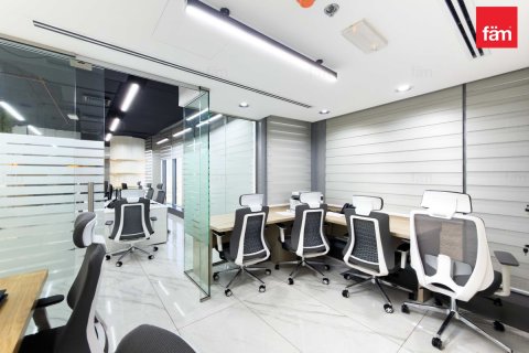 Opisina sa Dubai, UAE 140.7 sq.m. № 735332 - larawan 2