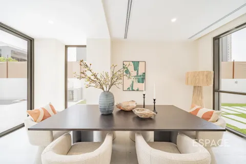 Dubai Hills Estate, UAE의 판매용 빌라 침실 3개, 311제곱미터 번호 649732 - 사진 5