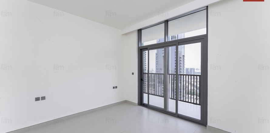 Apartment in Dubai, UAE 2 bedrooms, 131.9 sq.m. № 635743
