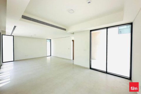 Βίλα σε Dubai, ΗΑΕ 4 υπνοδωμάτια, 451 τ.μ. Αρ. 635745 - φωτογραφία 2