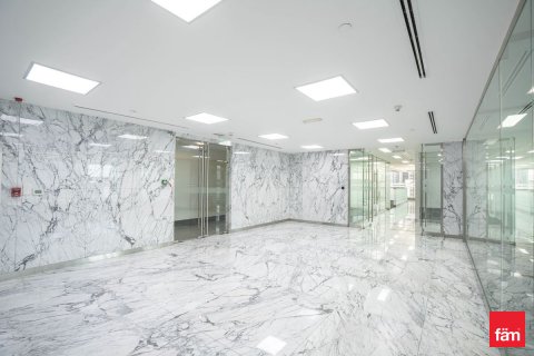 משרד למכירה ב Business Bay, Dubai, איחוד האמירויות  557.6 מ"ר, מספר 635749 - תמונה 2