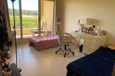 Al Hamra Village, Ras Al Khaimah, UAE의 판매용 아파트 침실 1개, 106.9제곱미터 번호 719668 - 사진 8