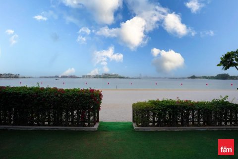 Vila u gradu Palm Jumeirah, Dubai, UAE 5 spavaće sobe, 263.8 m2 Br. 706069 - Slika 18