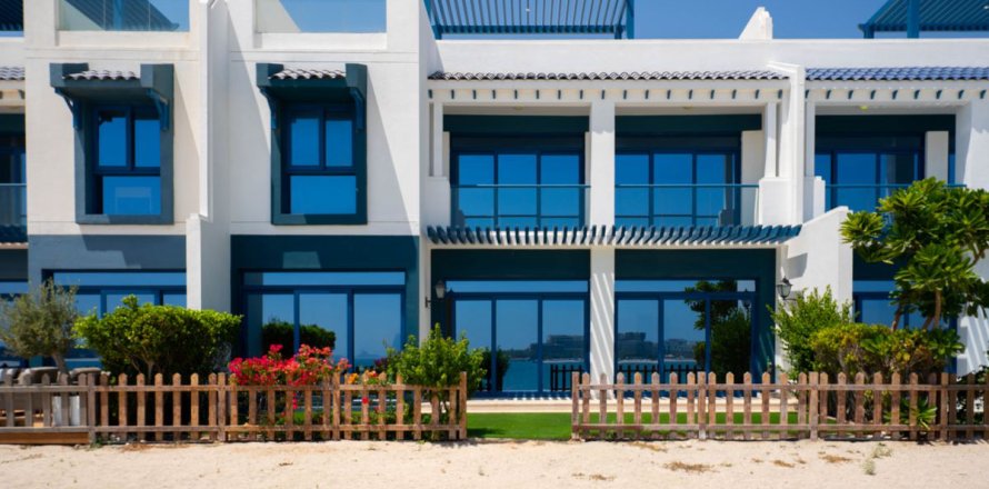 Villa sa Palm Jumeirah, Dubai, UAE 5 silid-tulugan, 263.8 sq.m. № 706069
