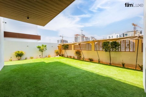 Villa te koop in Dubai, VAE 6 slaapkamers, 463.5 vr.m., nr 763049 - foto 24