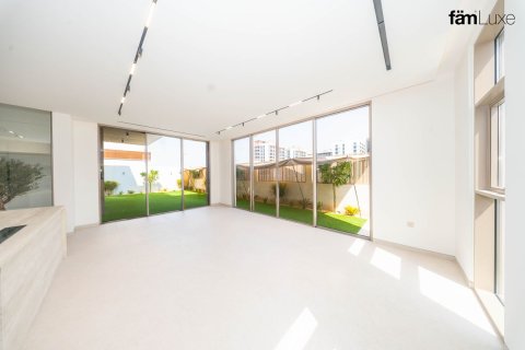 Villa te koop in Dubai, VAE 6 slaapkamers, 463.5 vr.m., nr 763049 - foto 4