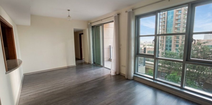 Квартира в Даунтаун Дубай (Даунтаун Бурдж Дубай), ОАЕ 2 спальні, 111.4м2 № 739857