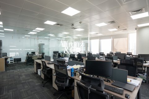 Business Bay, Dubai, UAE의 판매용 사무실 572제곱미터 번호 700464 - 사진 2