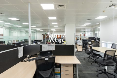 Business Bay, Dubai, UAE의 판매용 사무실 572제곱미터 번호 700464 - 사진 4