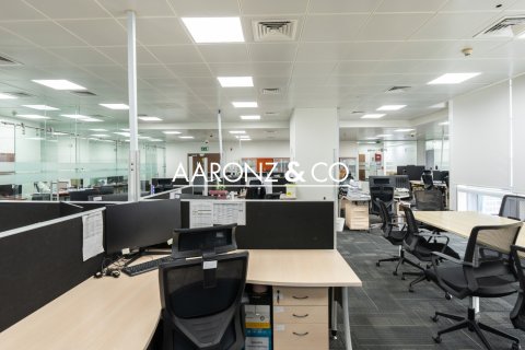 Office in Business Bay, Dubai, UAE 572 sq.m. № 700464 - photo 5