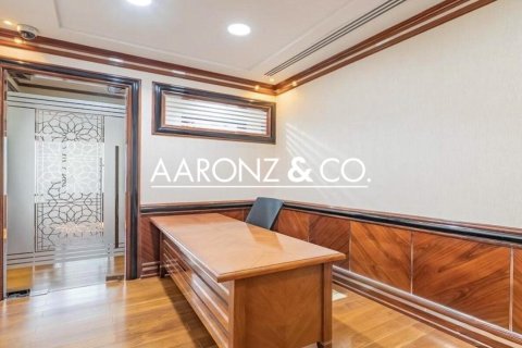 Office til leje i Jumeirah Lake Towers, Dubai, UAE 630 kvm № 700463 - foto 9