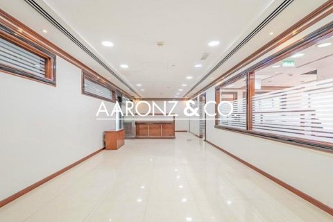 Office til leje i Jumeirah Lake Towers, Dubai, UAE 630 kvm № 700463 - foto 6