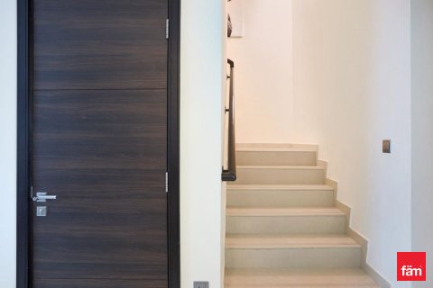 Kaupunkipientalo Dubai, Arabiemiraatit 3 makuuhuonetta, 112.2 m2 № 713011 - kuva 12
