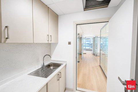 Biuro do wynajęcia w Dubai, ZEA 174.2 mkw., nr 713014 - zdjęcie 9