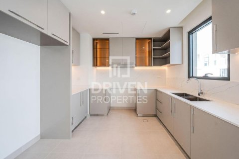 Városi lakóépület itt: Arabian Ranches 3, Dubai, EAE, 4 hálószoba, 282.52 m², azonosító: 746672 - fénykép 4