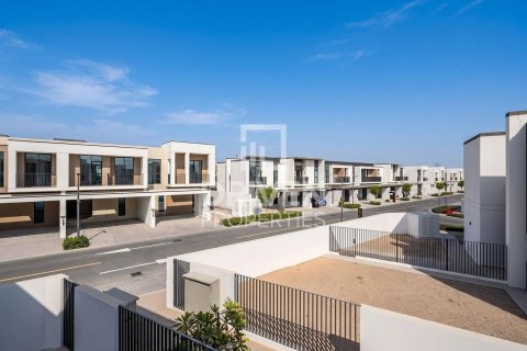 Városi lakóépület itt: Arabian Ranches 3, Dubai, EAE, 4 hálószoba, 282.52 m², azonosító: 746672 - fénykép 19