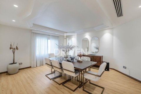 Vila u gradu Dubai, UAE 6 spavaće sobe, 1022 m2 Br. 654969 - Slika 22