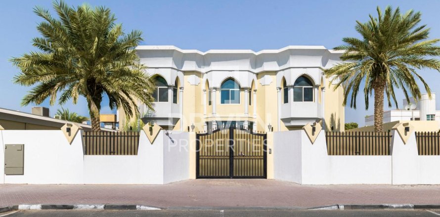 Villa sa Dubai, UAE 6 silid-tulugan, 1022 sq.m. № 654969