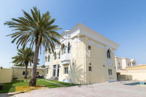 Vila u gradu Dubai, UAE 6 spavaće sobe, 1022 m2 Br. 654969 - Slika 30