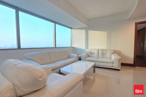 Dubai, UAE의 임대용 아파트 침실 1개, 90제곱미터 번호 638181 - 사진 2