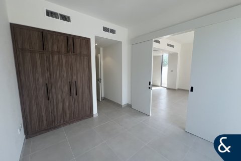 Rekkehus til leie i Town Square, Dubai, Emiratene 4 soverom, 255 kvm Nr. 668297 - Foto 3