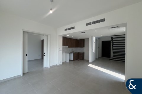 Rekkehus til leie i Town Square, Dubai, Emiratene 4 soverom, 255 kvm Nr. 668297 - Foto 2