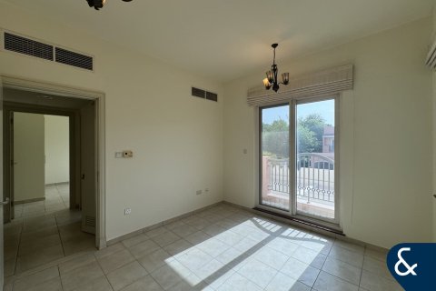 Зняти в оренду таунхаус в Dubai Sports City, Дубай, ОАЕ 4 спальні, 311м2, № 668299 - фото 7