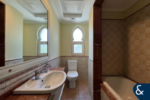 Зняти в оренду таунхаус в Dubai Sports City, Дубай, ОАЕ 4 спальні, 311м2, № 668299 - фото 9