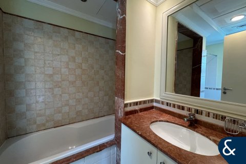 Зняти в оренду таунхаус в Dubai Sports City, Дубай, ОАЕ 4 спальні, 311м2, № 668299 - фото 13